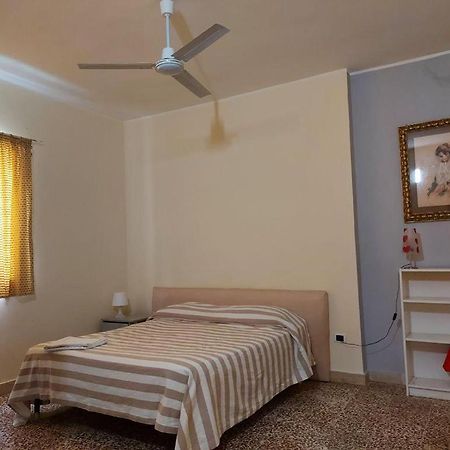 House Costa Panzió Messina Kültér fotó