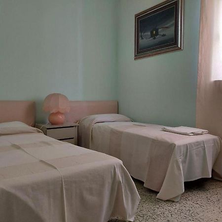 House Costa Panzió Messina Kültér fotó
